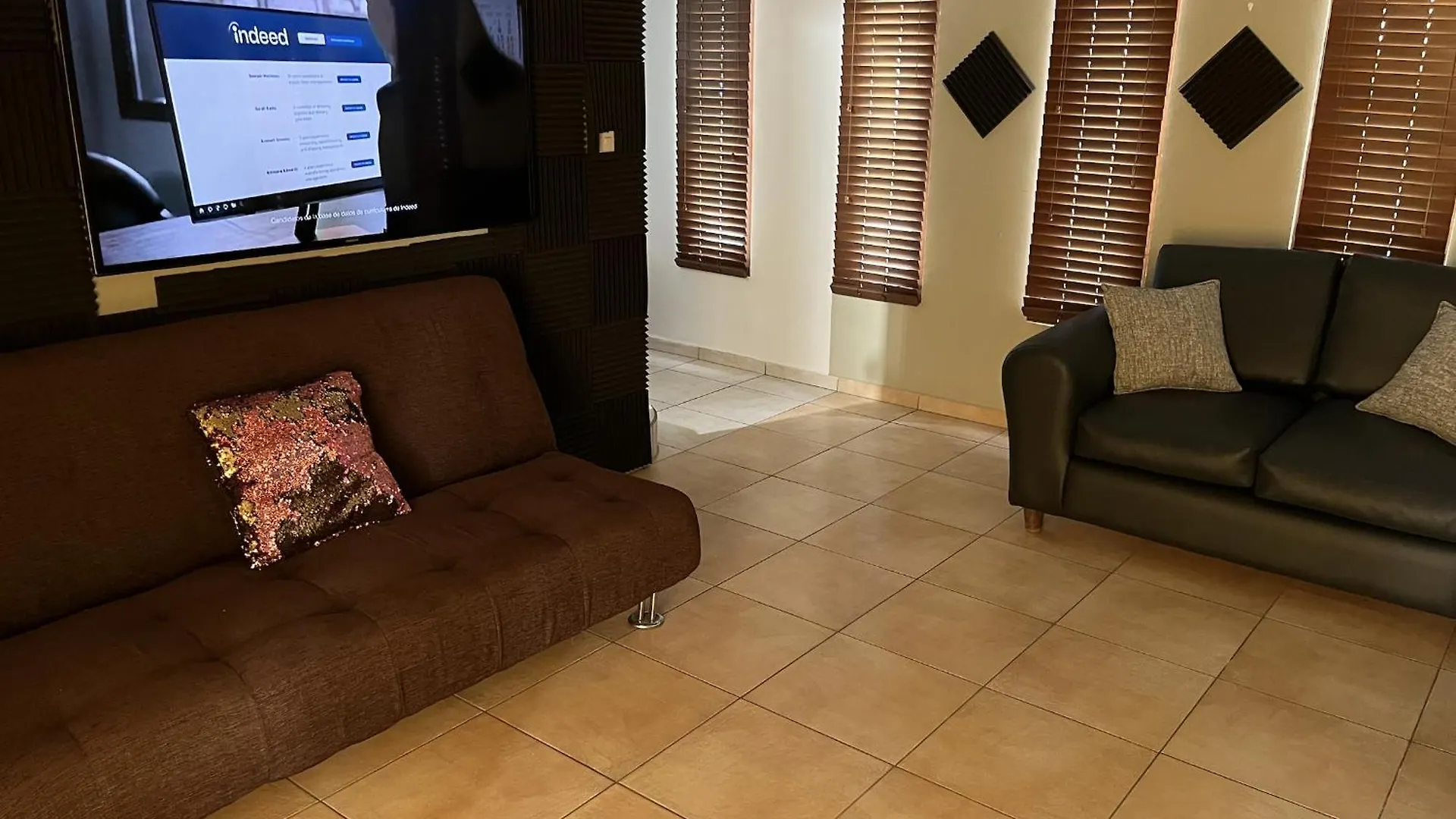 Genesis Apartments Palm Beach