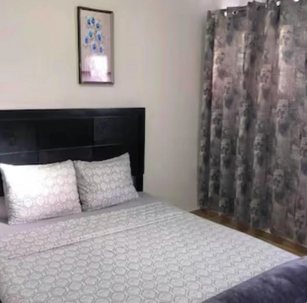 Genesis Apartments Palm Beach