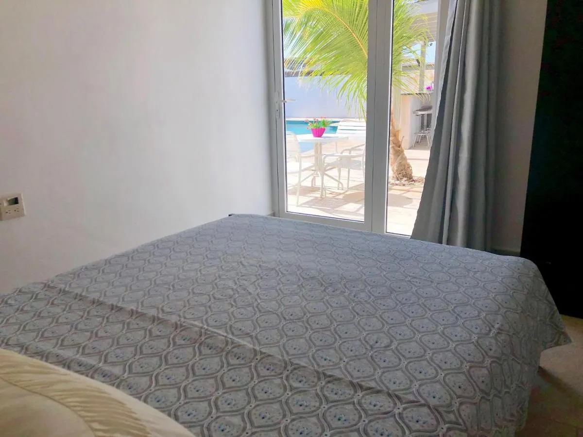 Genesis Apartments Palm Beach