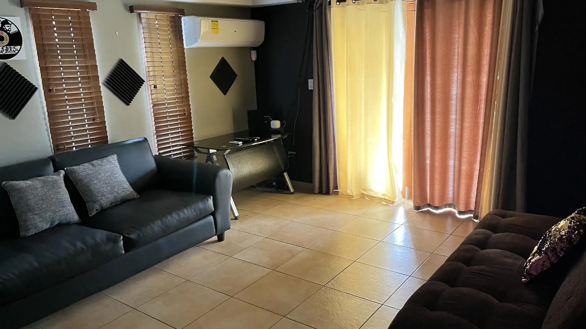 Genesis Apartments Palm Beach