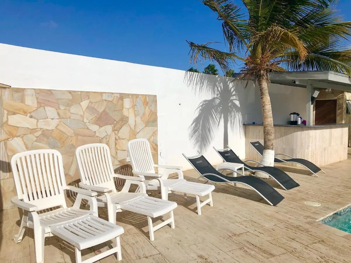 Genesis Apartments Palm Beach 0*,